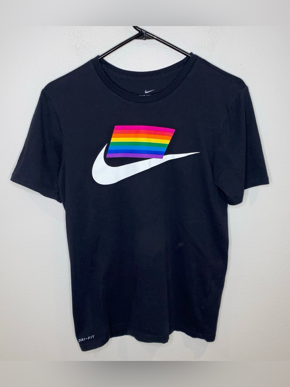 Nike Pride BETRUE Black T Shirt Gay Pride Rainbow Flag LGBTQ+ Equality Woman’s S